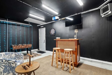 167b81ae 7f0d 40 Fy8XM