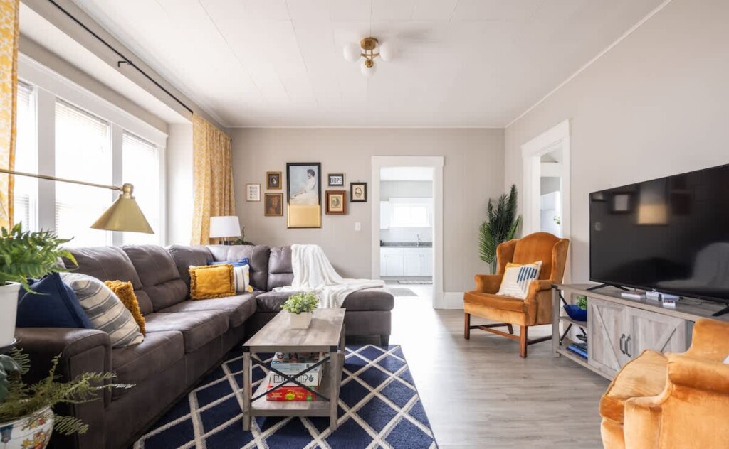 19c1322c 8cc4 4b Jabnh