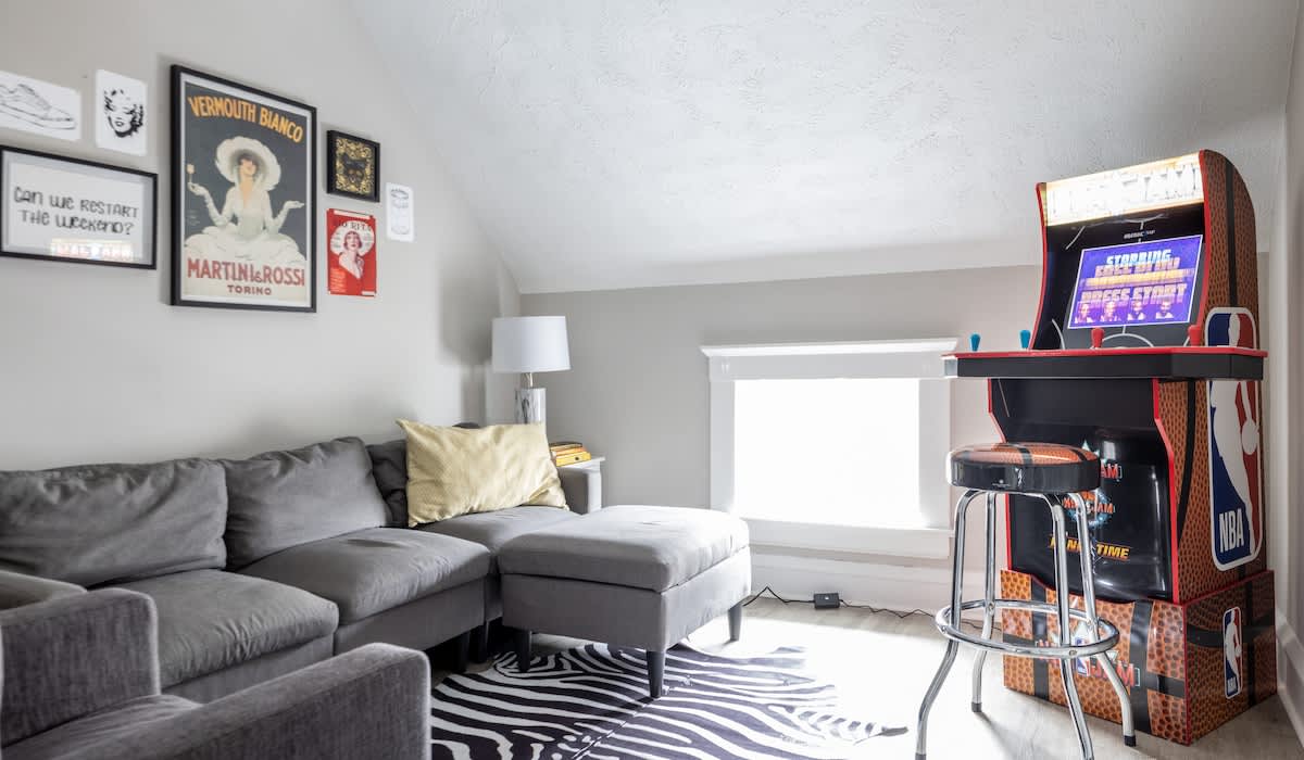 1c17e1af fa4e 4f qJ0sz