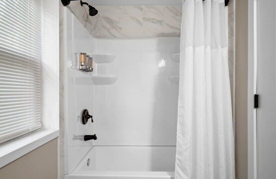 1db873ec c0a2 42 82PLh