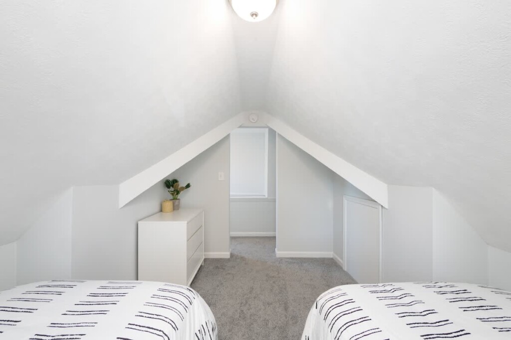 229d97bd 2824 4e 8DCW