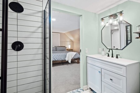 24fe4950 4eb2 40 lXITu