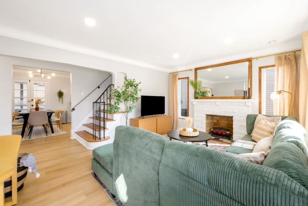 27fad0c2 d405 4a yyi2N