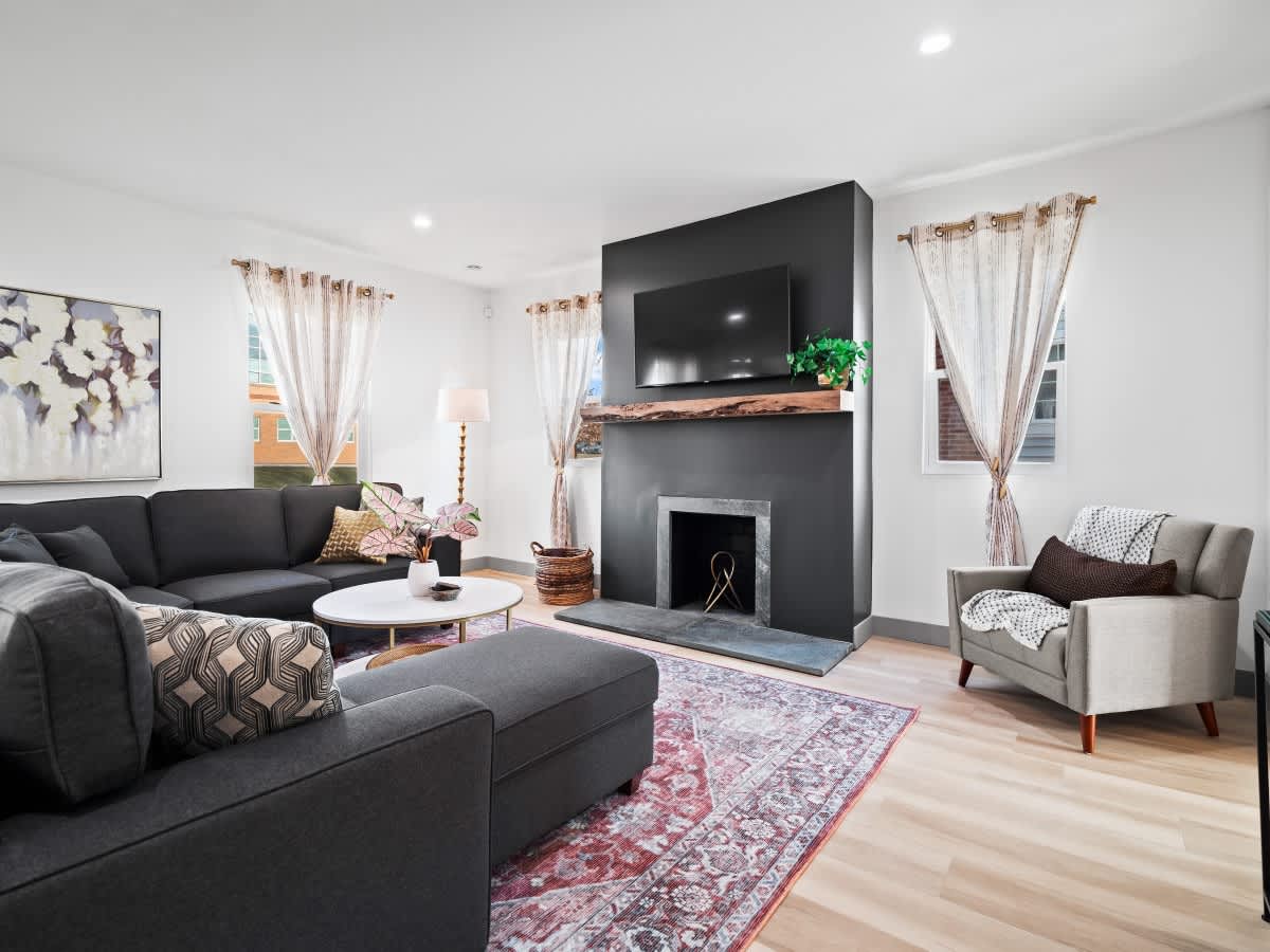 29cc0412 dcba 47 HHLlo.jpg