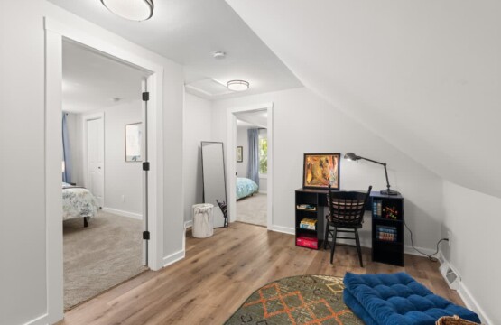 2a7cb065 5295 4b PySr7