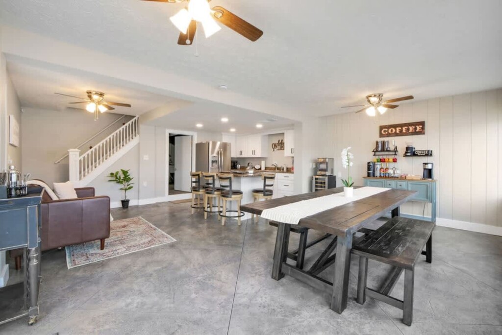 2c96a563 d8f6 4e FWvTr