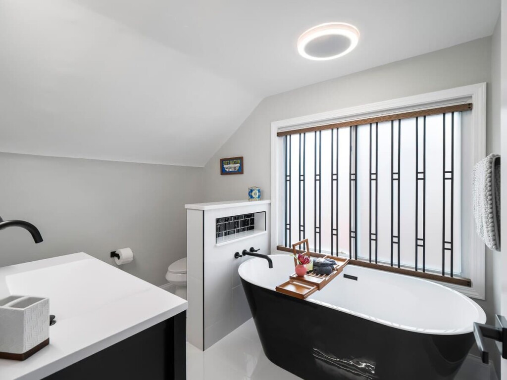 2cbda8fe 2814 46 jgLGp