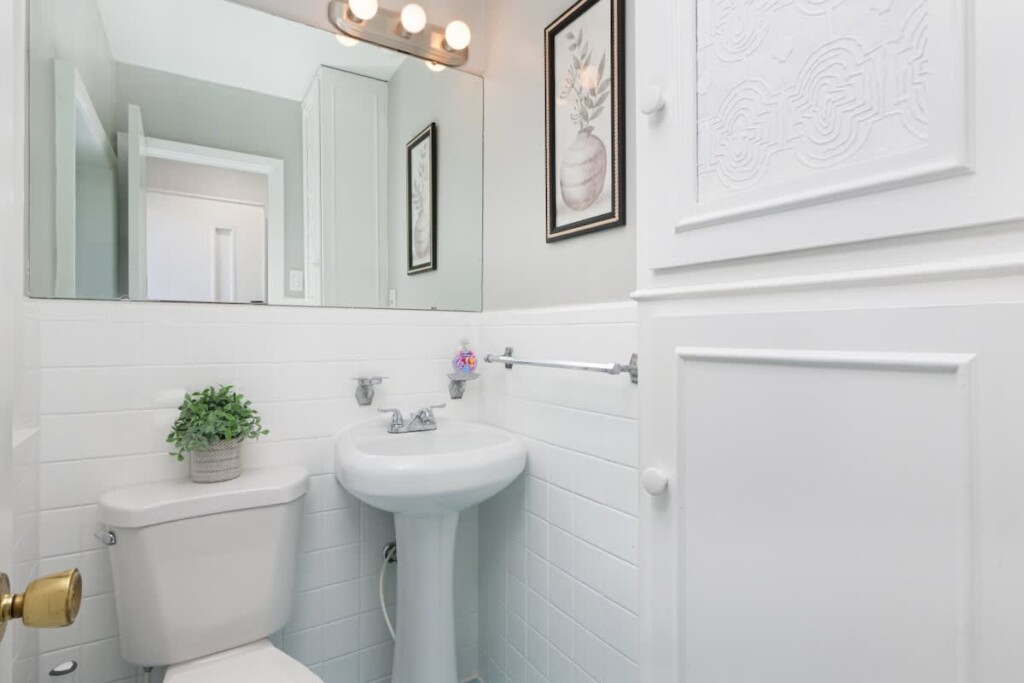 2ec2e2f5 2fe5 43 hqzmg