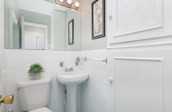 2ec2e2f5 2fe5 43 hqzmg