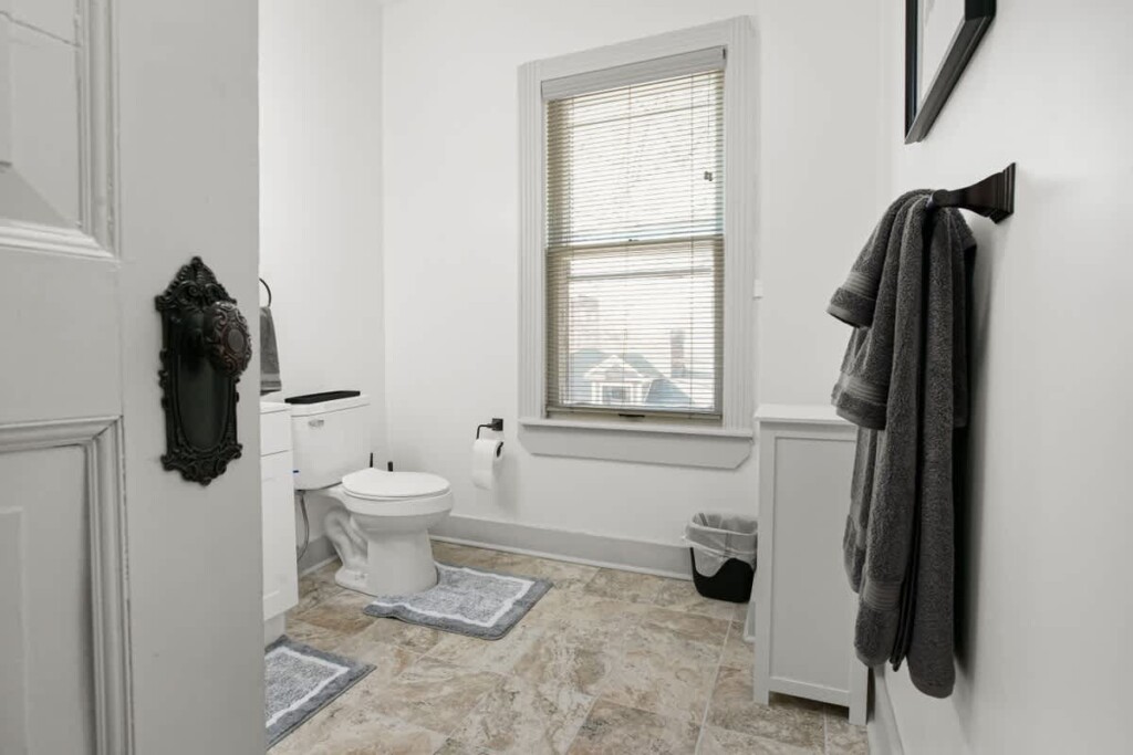 30f0dfc2 e779 40 pEcrU