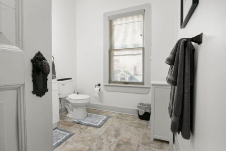 30f0dfc2 e779 40 pEcrU