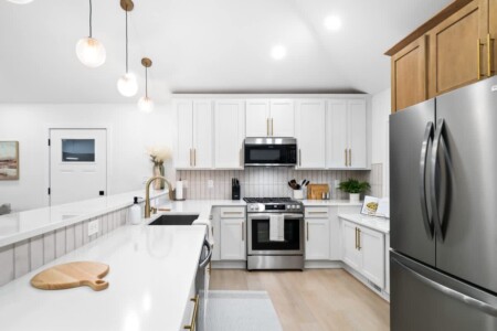 3231d7e0 9da2 4a e6JiM