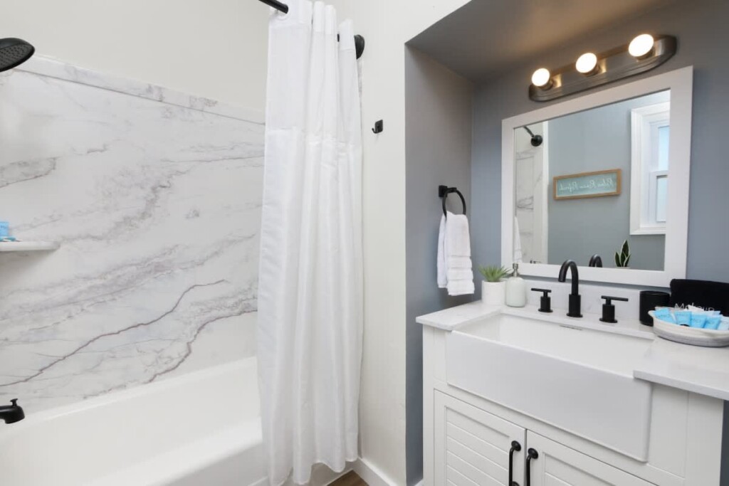 330e5c26 aba7 4e 8fBdC