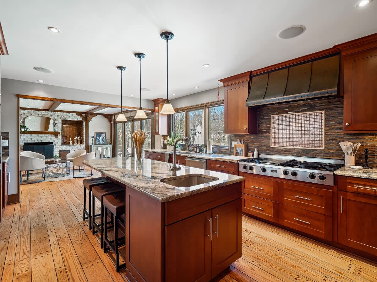 3403c1aa abe3 4b 4jmbk