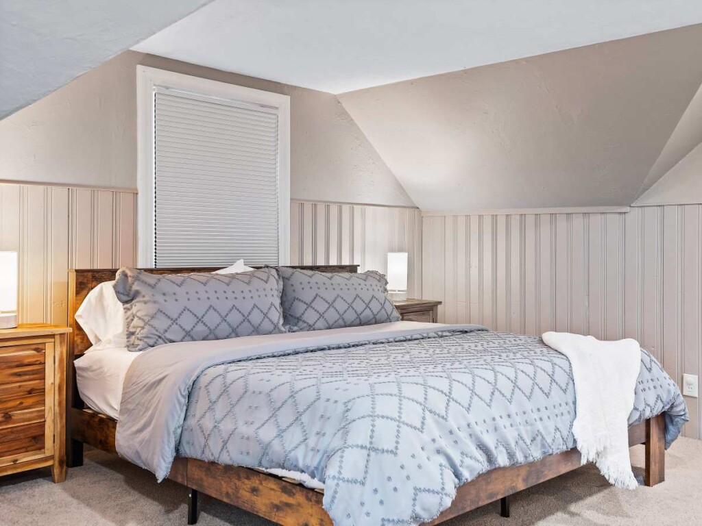 358e1c08 bd71 4b z2Je8