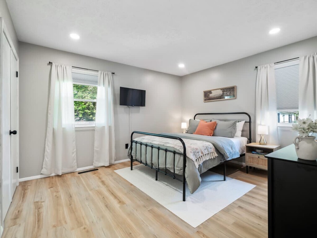 35e0946f 0d08 47 fKU05