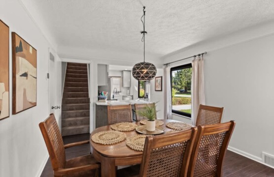 36a18b1b d883 4c 7mUyE 1