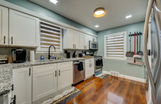 38ae9642 2691 46 KNsUX