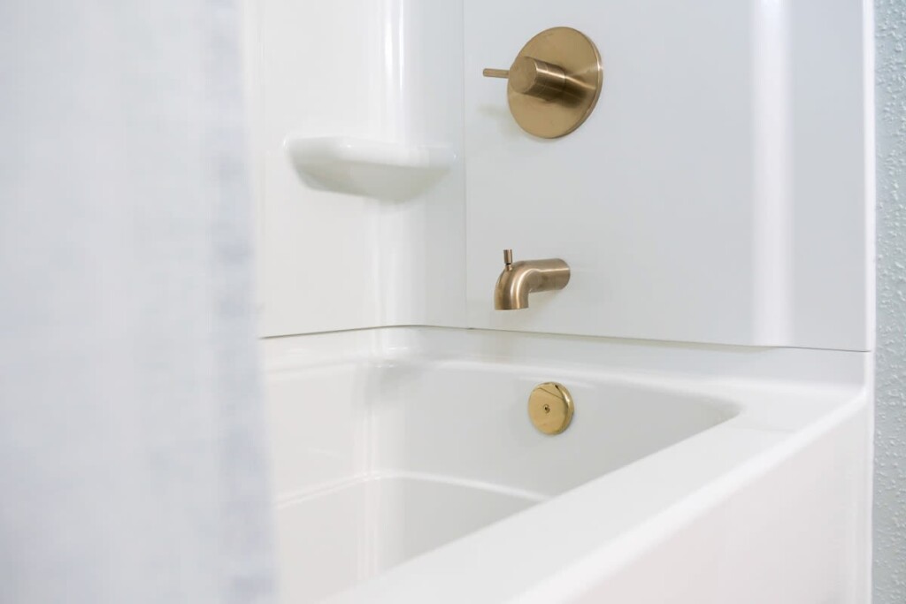 3d632d19 3718 4d 7URZM