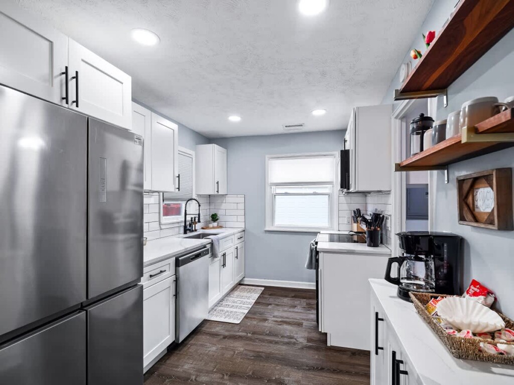 403e2952 15cd 4f tnj3V