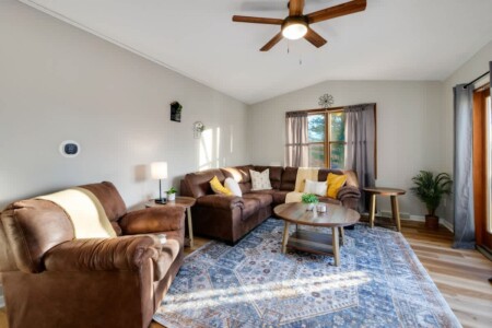 476e3232 71cb 44 rMbP8