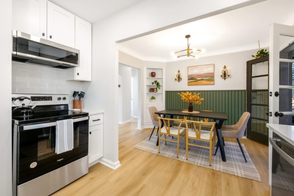 4ca01a95 9b2c 42 mnaLO