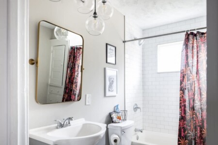 4fedc6ec a1a2 4b JFK b