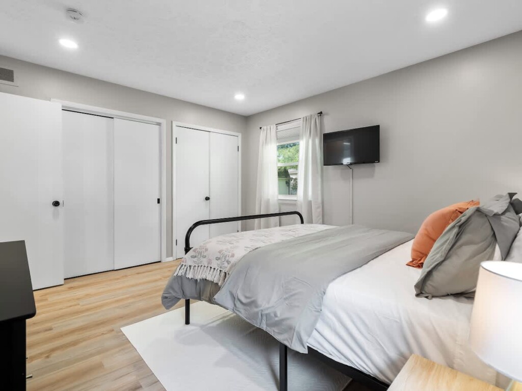 508f24a6 f6fe 4f JbqWE