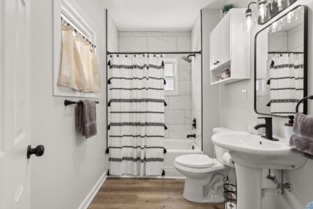 5303b348 aa04 45 c71qT