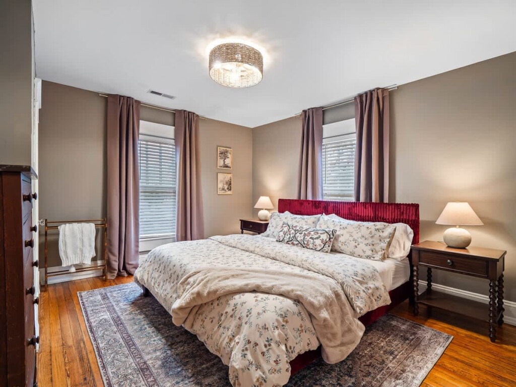 5417a412 35cb 4b l aBO