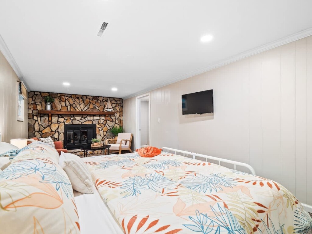 542861e8 70cd 47 7vgN7