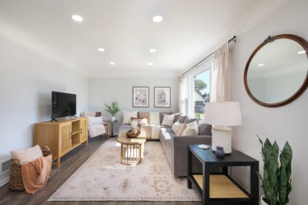 553d994a eb06 4c iykMM 1