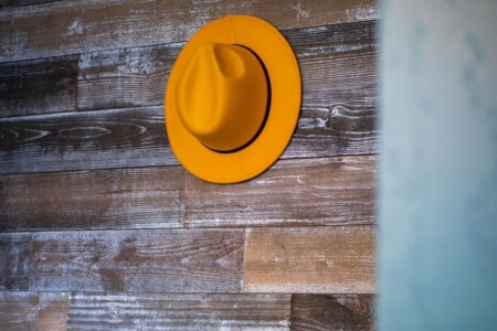 574a67c2 d2b9 49 m9UDG