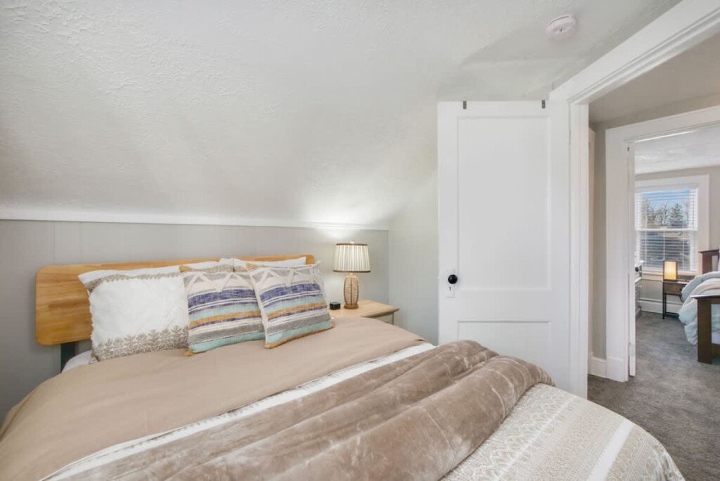 5f148eff c8be 43 vU4ft