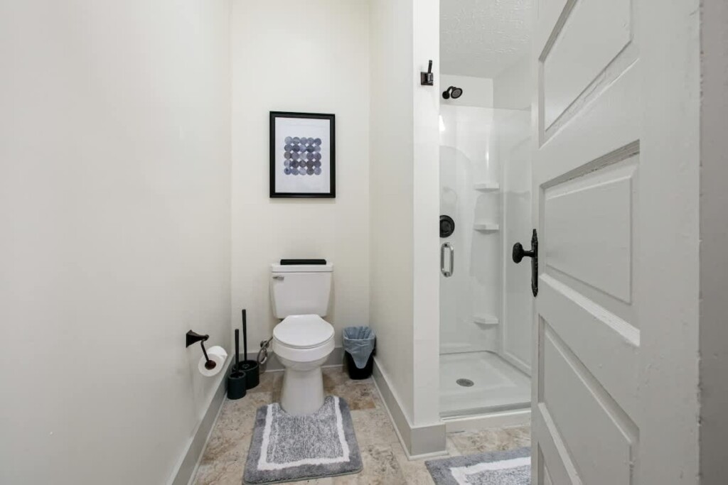 6110189b a369 4b 3yHHV