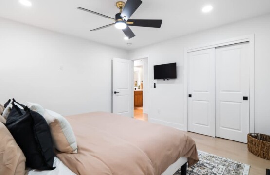 6775e95e 7afb 49 iYinl