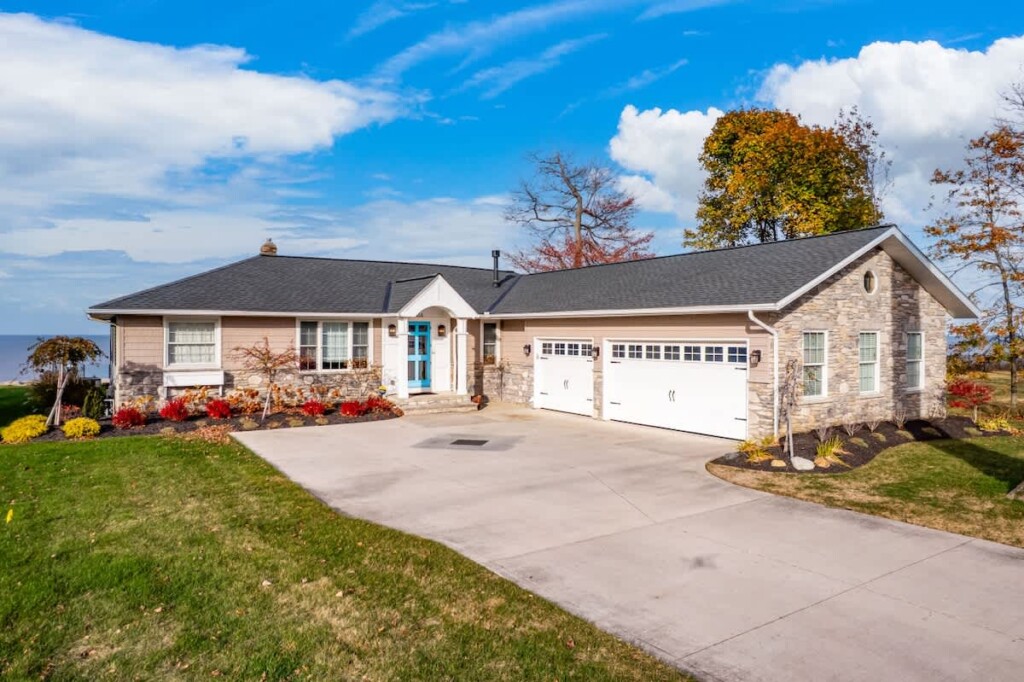 67e1b69b d6e9 44 YvsoL