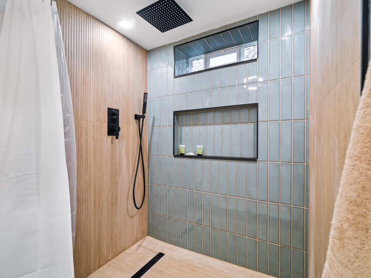 6830bcc3 d1a7 44 QOdef