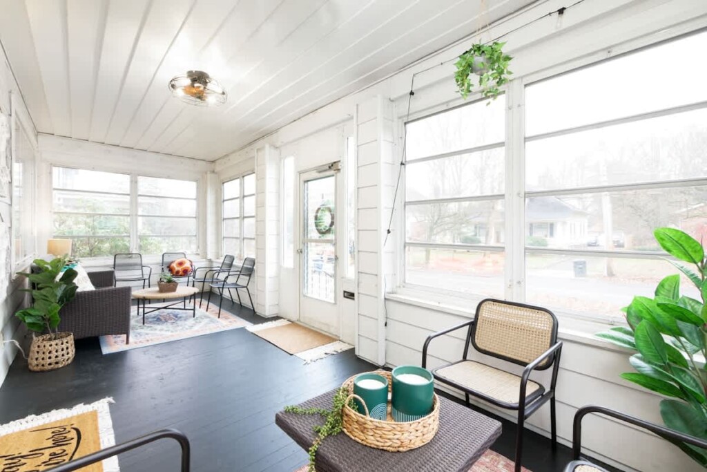 692d8181 0317 4e mOjj5