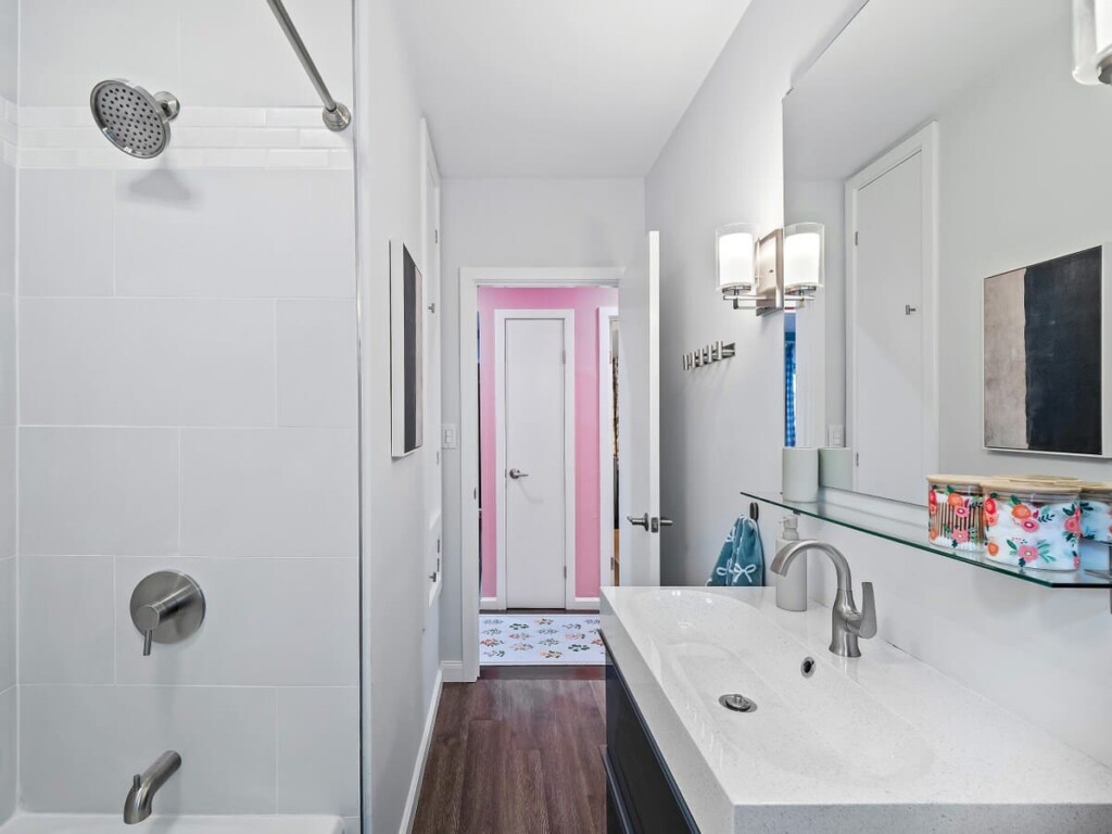 6dac7df8 4787 49 kWH7M