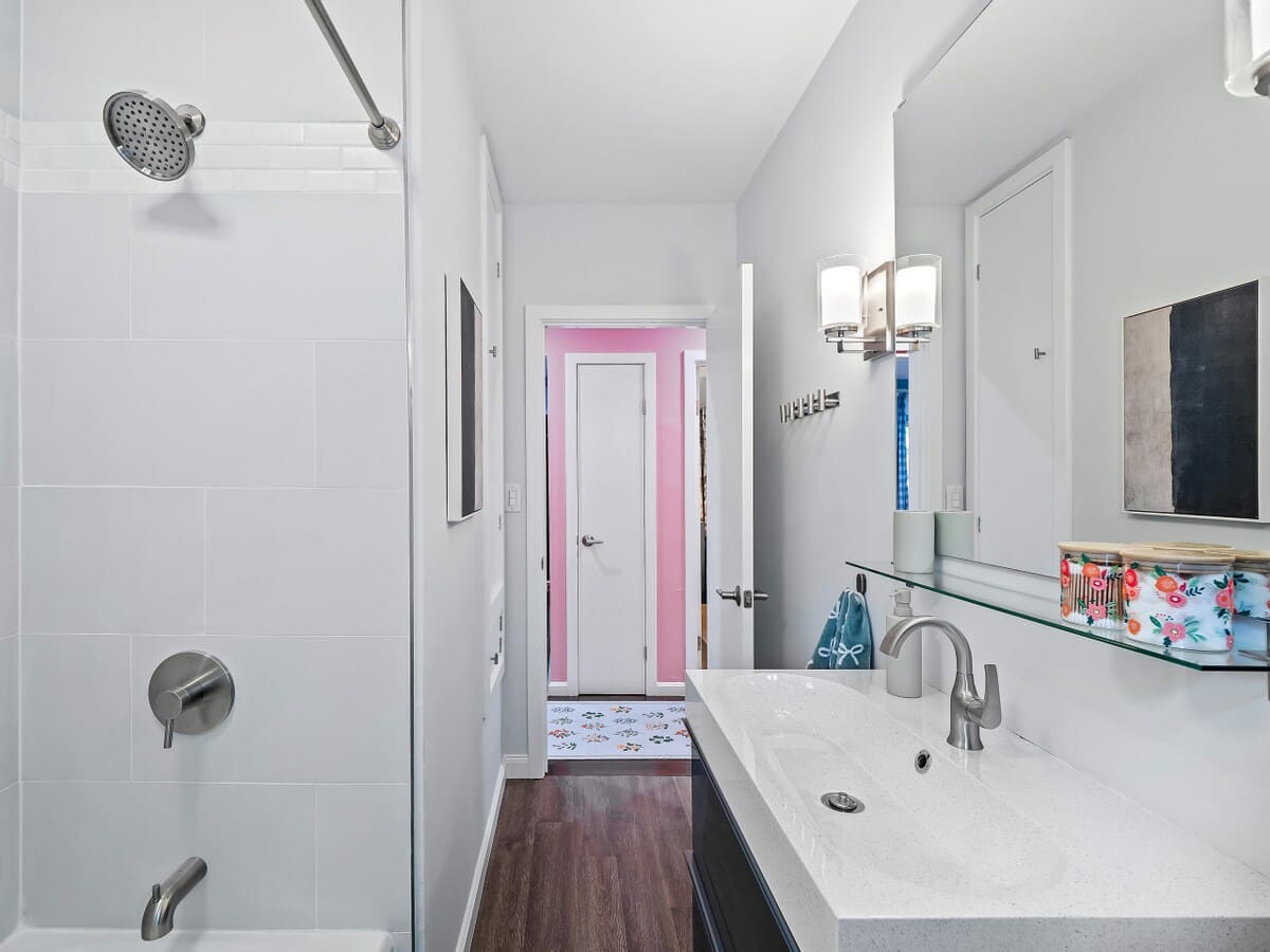 6dac7df8 4787 49 kWH7M