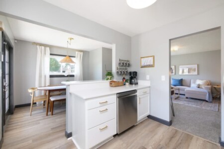 71e2e0de 9ef3 4b yrBv7