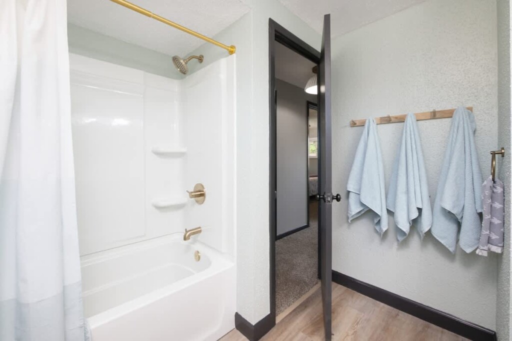 75adb29b de37 4b ZR1oZ