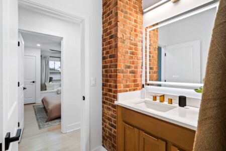 75b485d8 7980 4f dP6Il 1