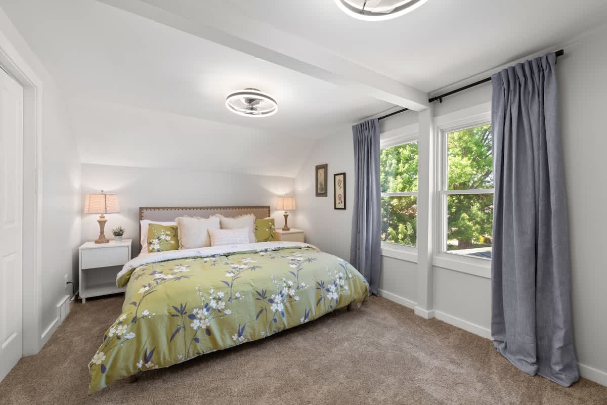 76b5eb53 c811 44 1NUKD