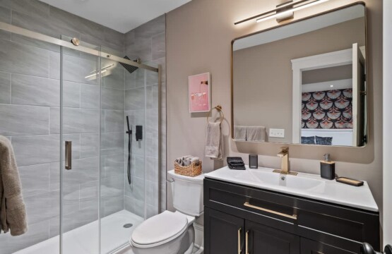 7836d418 fef3 41 L3e7G