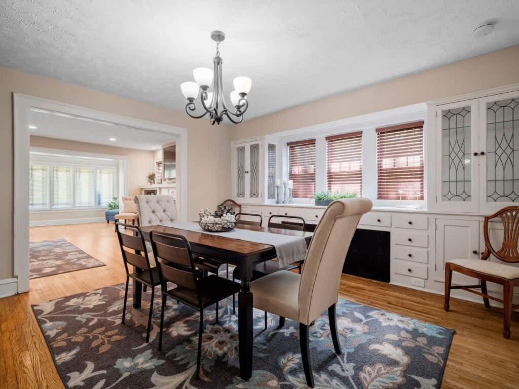 7d087185 1e15 4f Pmjnp