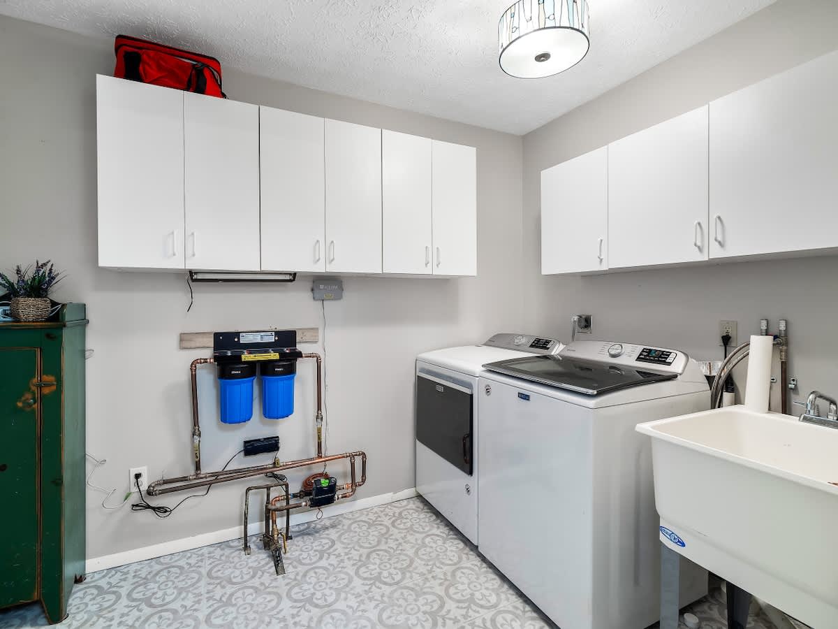 807cc790 3c1a 4a FuJE9