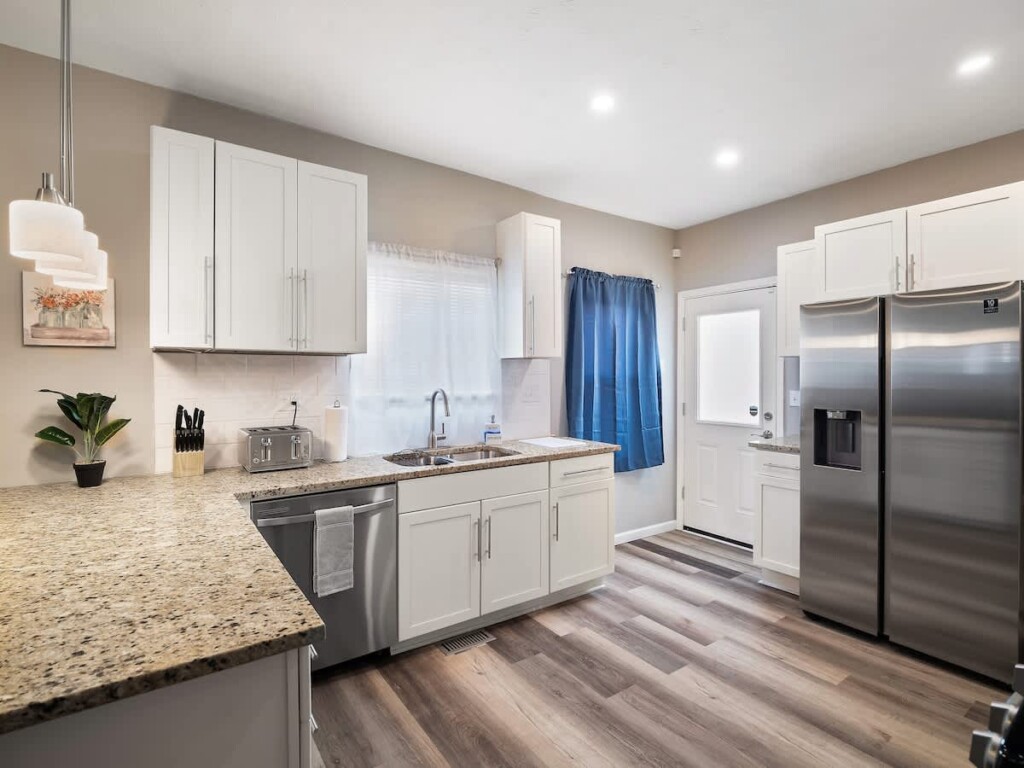 870370e8 6e8b 40 xWLSw 1