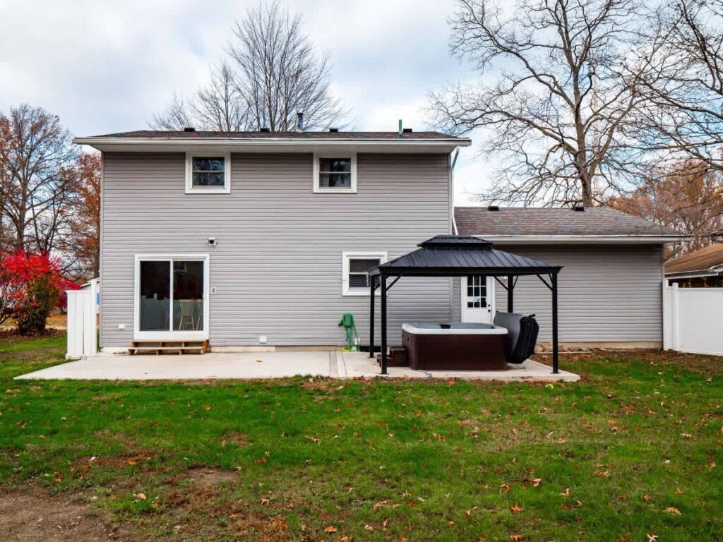 8760bd75 c1c9 4d bKCub